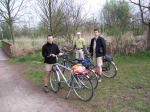 Okolice Hückelhoven, przy rowerach stoją: Tomek, Krzysztof i Marcin