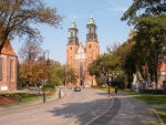 Bazylika Archikatedralna św. Piotra i św. Pawła w Poznaniu - jeden z najstarszych polskich kościołów i najstarsza polska katedra.