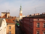 Widok ze Wzgórza Przemysła na Stary Rynek i poznański Ratusz.