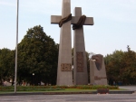Pomnik Czerwca 1956 roku stanowi jeden z najbardziej charakterystycznych symboli miasta