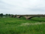 Zniszczony podczas II wojny światowej most na Odrze - okolice Kłopotu