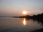 Wieczorem nad Jeziorem Łąka oglądaliśmy piękny zachód słońca.