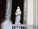 Marmurowa rzeźba Amnesis z Mojżeszem z 1874r., autorstwa Francesco Barzaghi.