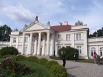 W Śmiełowie zwiedziliśmy Muzeum im. Adama Mickiewicza mieszczące się w pałacu z 1797 roku, należącym do pereł polskiej architektury.