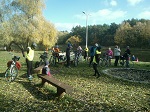 24 października amatorzy wycieczek rowerowych za cel trzeciegu już z kolei, zorganizowanego przez CAS Puszczykowo, rajdu rowerowego obrali malowniczy park w Rogalinie.