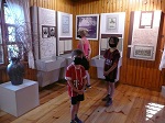 W muzeum znajdują się wystawy głównie poświęcone historii budowy i eksploatacji kanału.