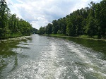 Płyniemy najkrótszą żeglowną rzeką w Polsce - Klonownicą.